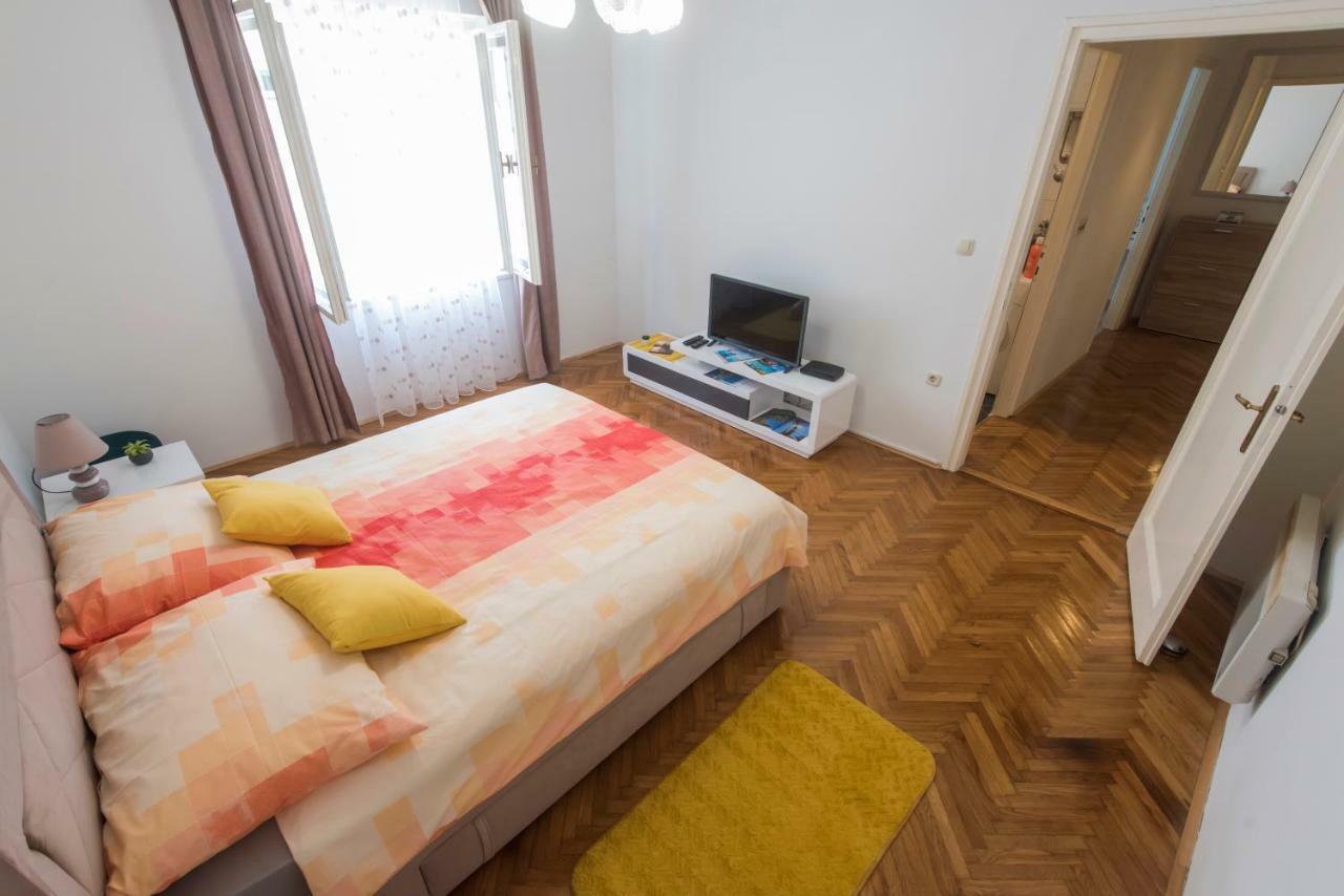 Apartment T&m With Parking In The Old Town *